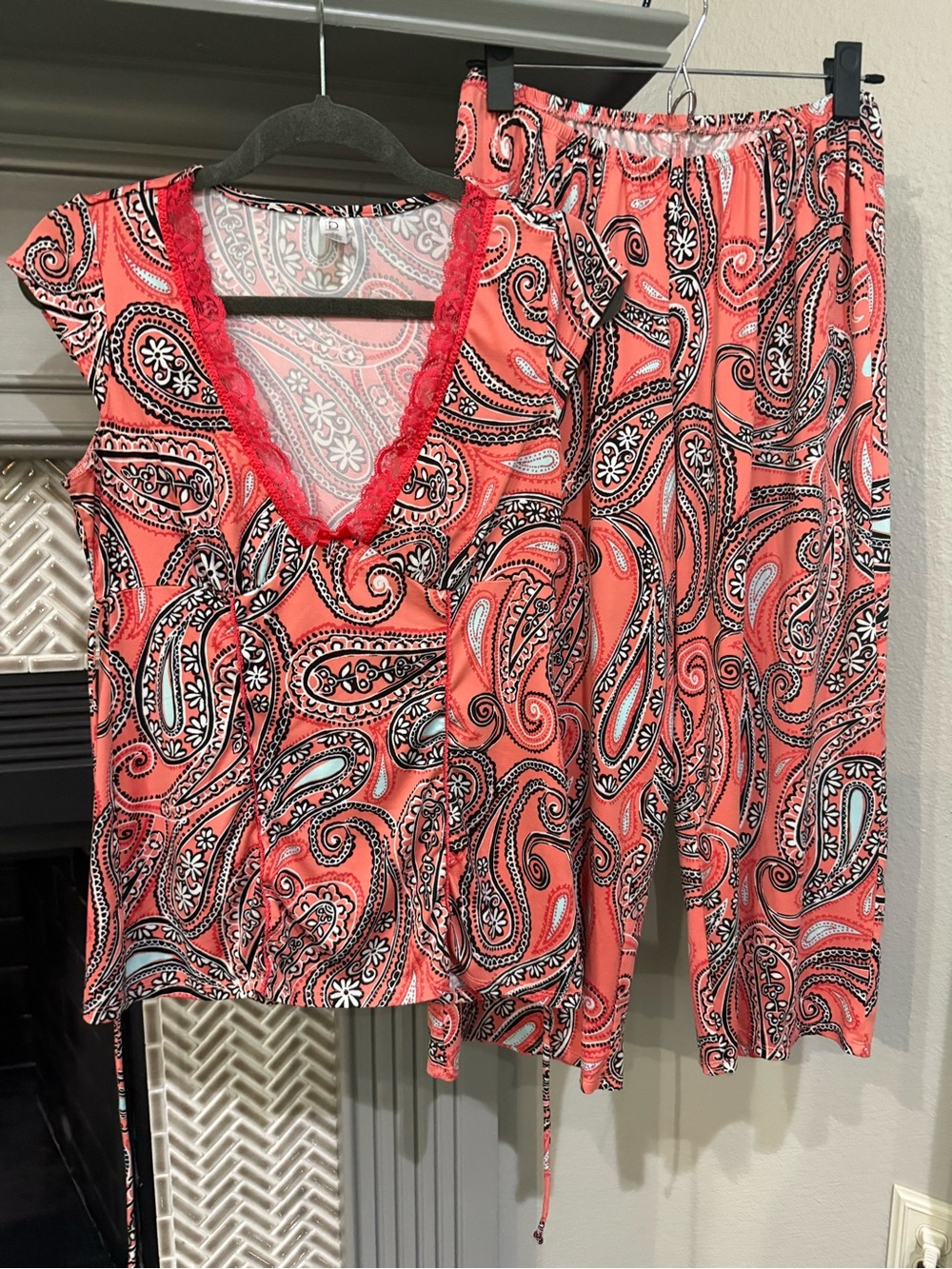 new directions Coral Paisley Lace-Trim Pajama Set